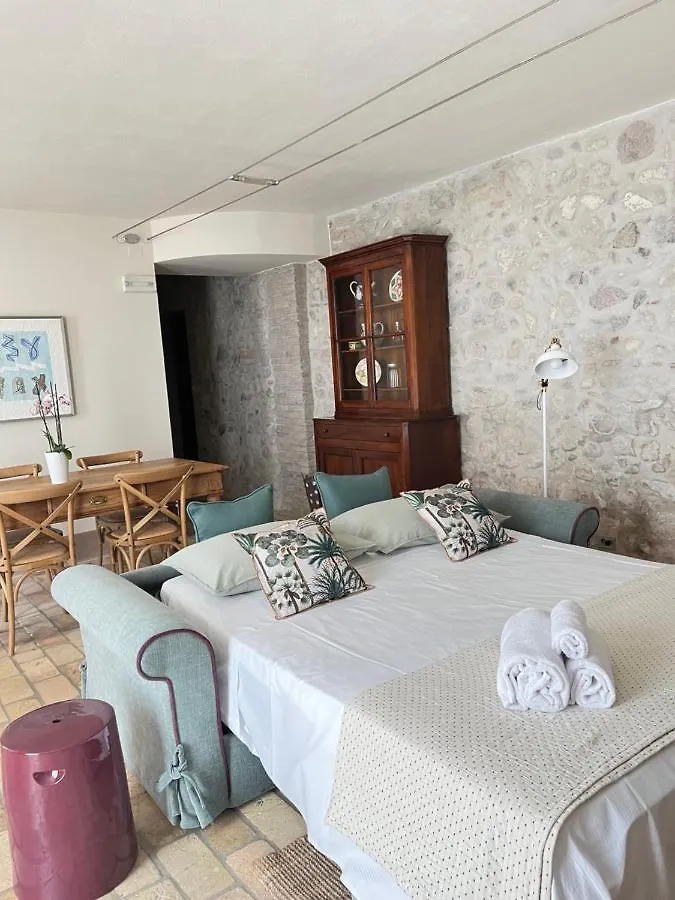 Bed & Breakfast Le Mansarine Charme B&B Castellaro